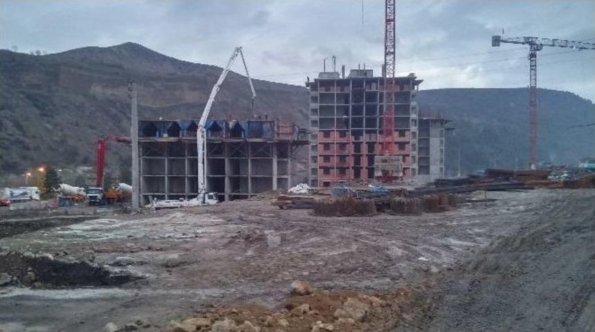 Toki&rsquo;den Karab&uuml;k&rsquo;e 700 Yeni Konut