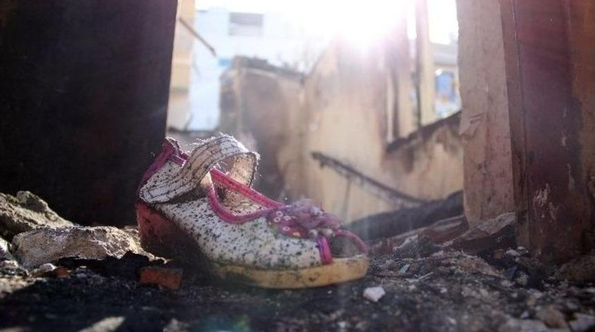 Kardeşleri İçin Kendini Feda Etti