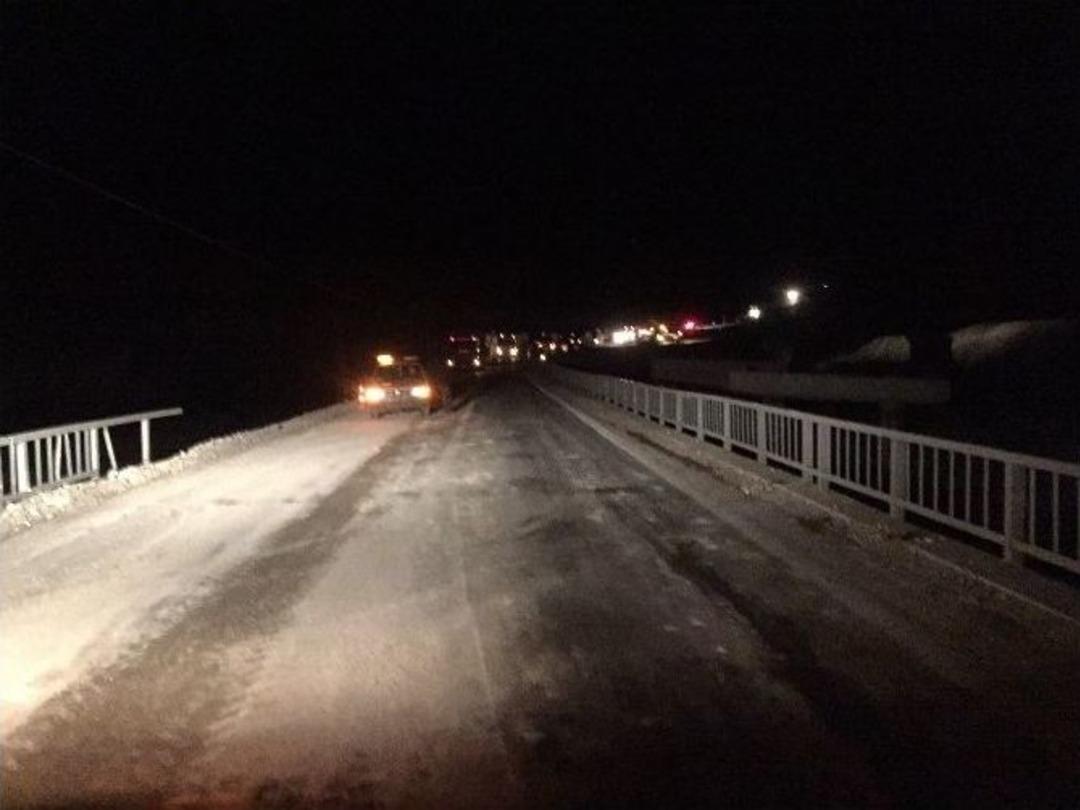 Devrilen Kamyon Sarsap T&uuml;neli&rsquo;nde Trafiği Kilitledi