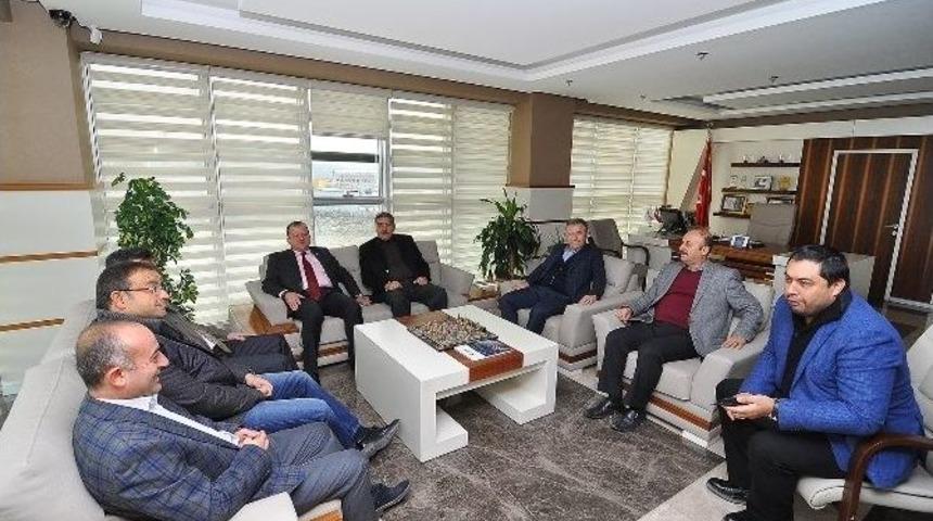 Rusya&rsquo;da G&ouml;zaltına Alınan İşadamlarına Ge&ccedil;miş Olsun Ziyareti