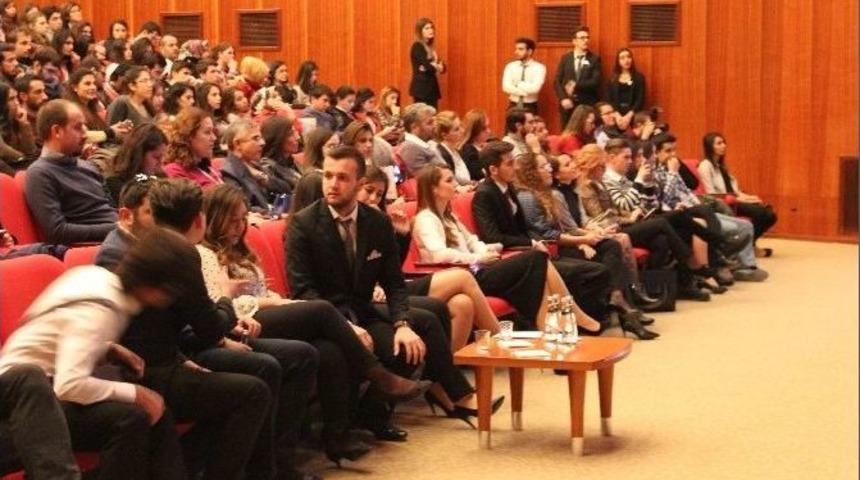 Anadolu &Uuml;niversitesi Kariyer Kul&uuml;b&uuml;&rsquo;nden &lsquo;kişisel Gelişim Zirvesi&rsquo;