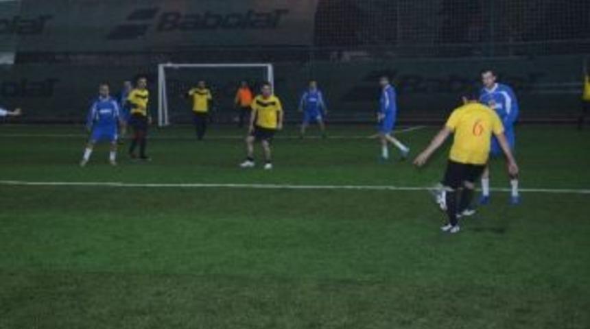 D&uuml;zce Belediyesi Kurumlar Arası Futbol Turnuvada Son Hafta