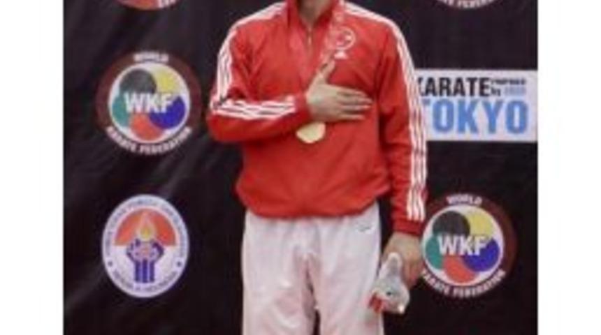 -istanbul Aydın &Uuml;niversitesi &Ouml;ğrencisi D&uuml;nya Karate Şampiyonu Oldu