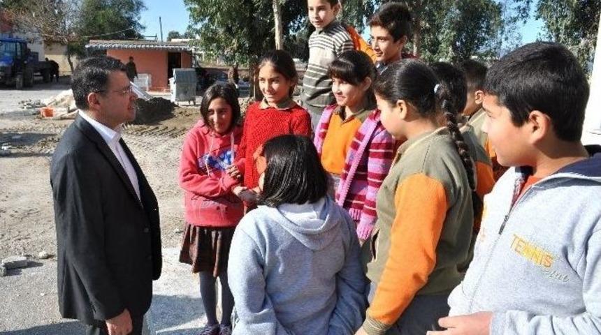 Silifke Belediyesi&rsquo;nden 40 Okula Destek