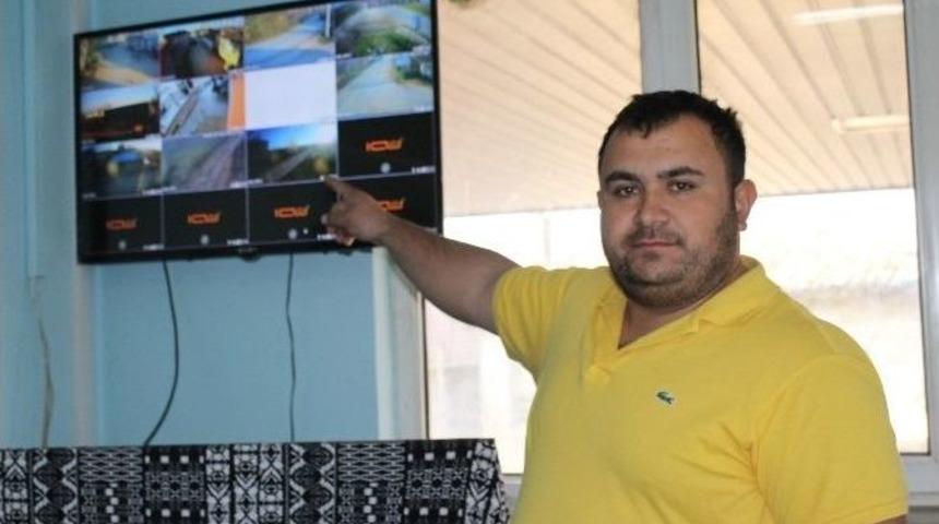 Hırsızlardan Bıkan K&ouml;yl&uuml;ler G&uuml;venlik Kamerası Kurdu