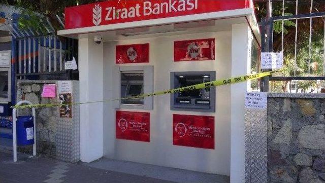 Atm’de Kart Kopyalama Düzeneği Bulundu