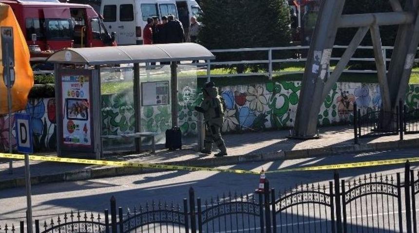 Patlatılan Ş&uuml;pheli Valizin Sahibi &Uuml;niversite &Ouml;ğrencisi Gen&ccedil; Kız G&ouml;zyaşlarına Boğuldu