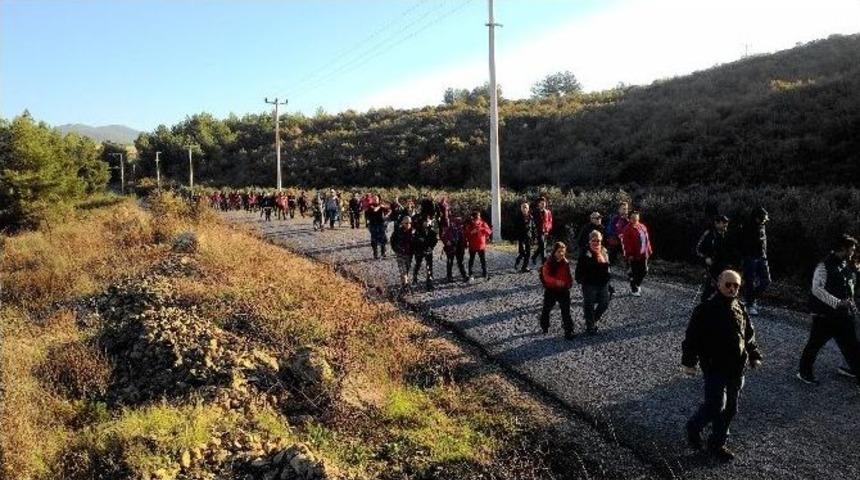 Doğa Y&uuml;r&uuml;y&uuml;ş&ccedil;&uuml;leri Y&uuml;zelli Yıllık Dekovil Hattını Keşfetti