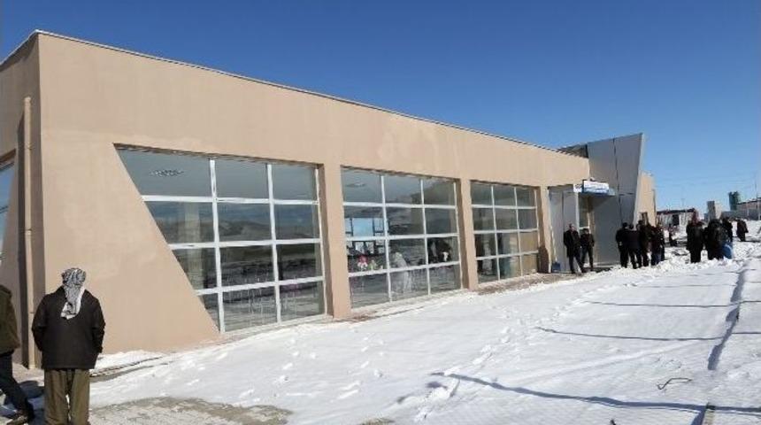 &rsquo;ziyaret&ccedil;i Bekleme Salonu&rsquo; İlk Konuklarını Ağırladı