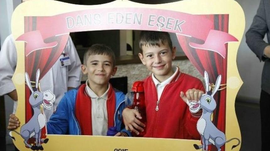 5 Bin &Ccedil;ocuk Tiyatro İzledi