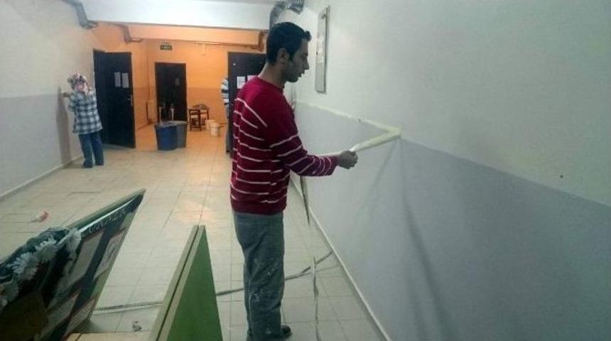 Ak Parti Gençlik Kollarından Eğitime Destek