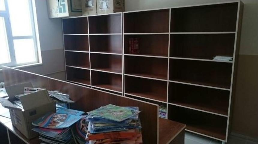 Adilcevaz&rsquo;da Kitap Kampanyası