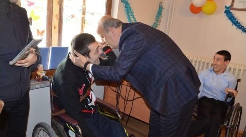 Engelliler Stres Attı