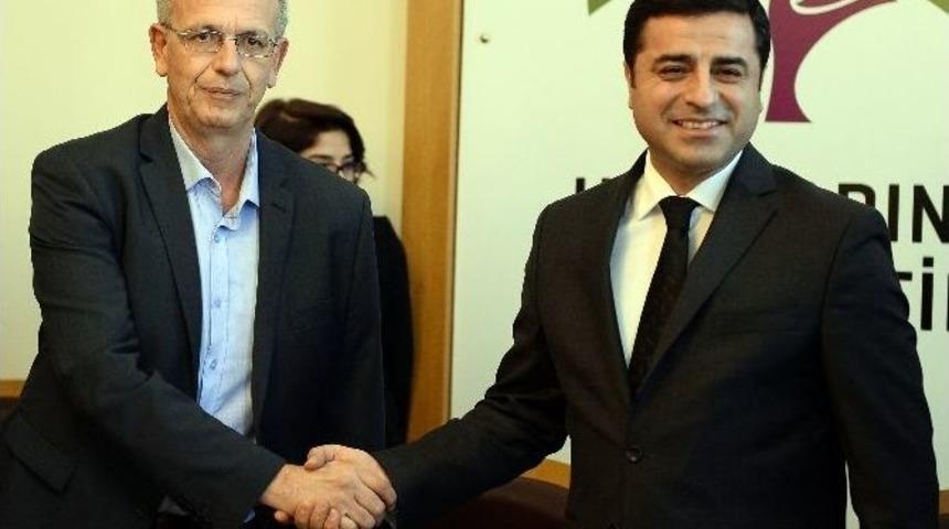 Demirtaş: “türkiye Musul’da Asker Bulundurarak Savaş Politikası Yürütüyor”