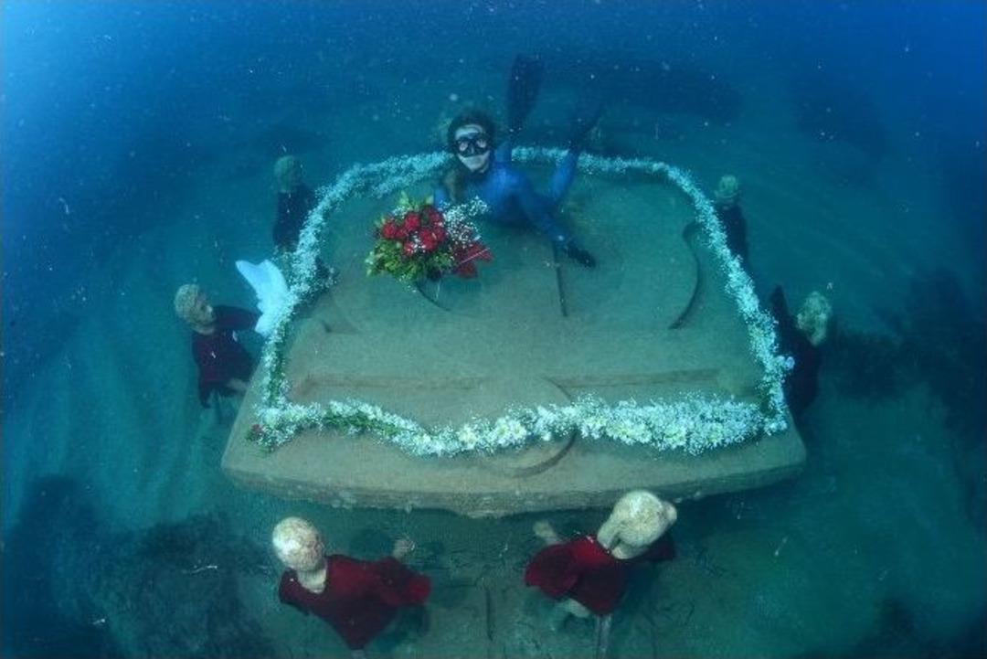 D&uuml;nya Rekortmeni Şahika Aylan Bebek İ&ccedil;in Daldı