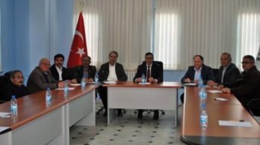 İscehisar Belediye Başkanı Mustafa Çibik Muhtarlarla Bir Araya Geldi
