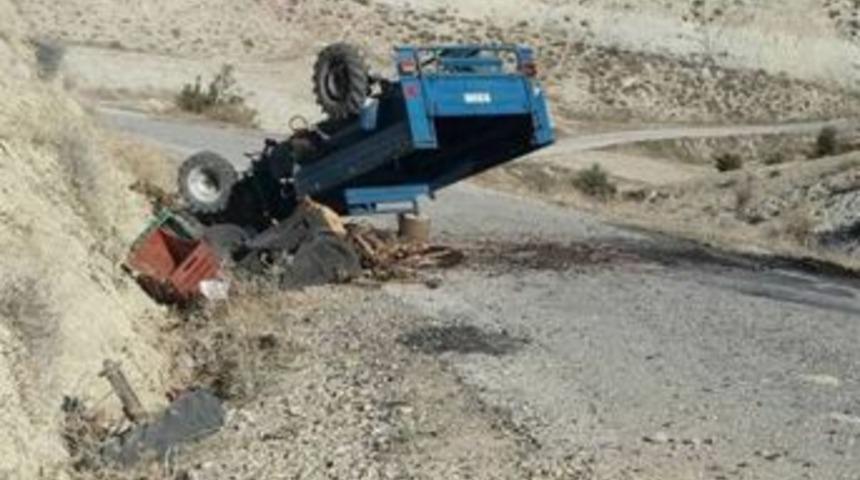 Mut&rsquo;ta Tarım Aracı Devrildi: 1 &Ouml;l&uuml;, 1 Yaralı