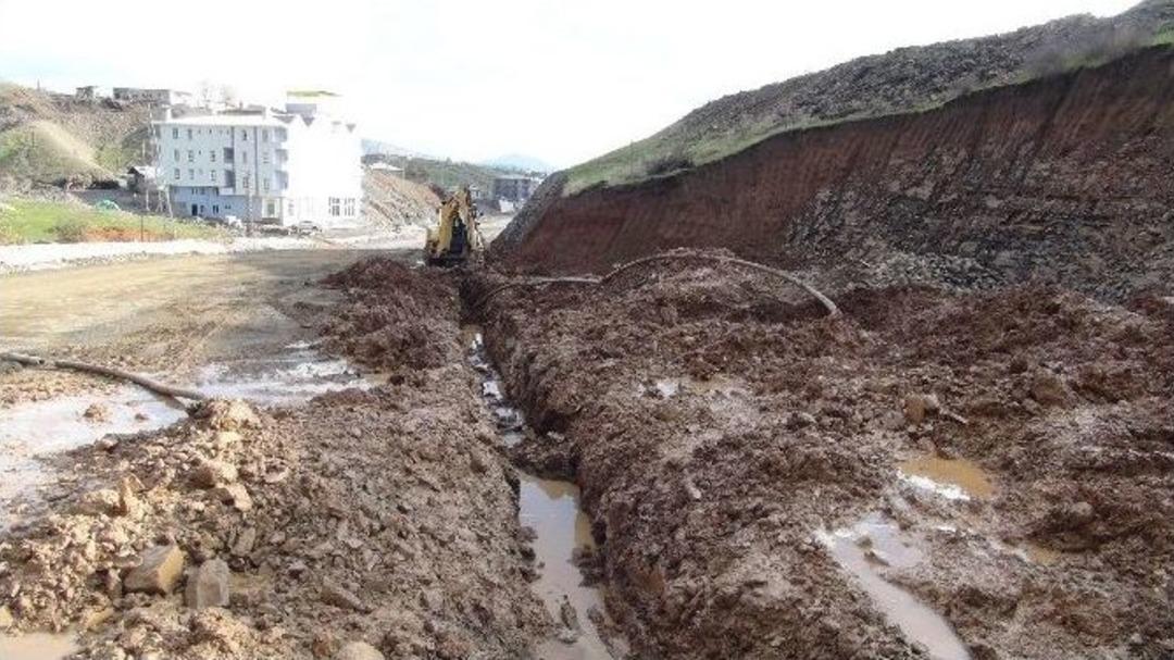 Derecik Beldesi Şantiye Alanına D&ouml;nd&uuml;
