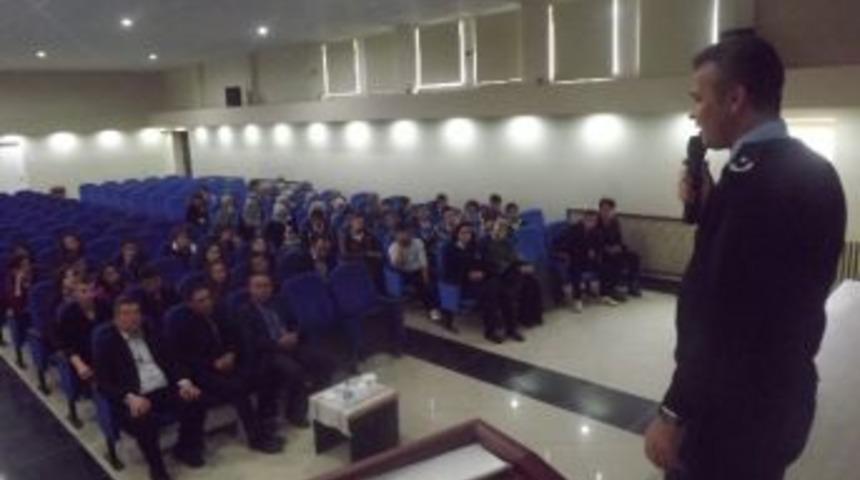 &Ouml;ğrencilere Polislik Mesleği Tanıtıldı