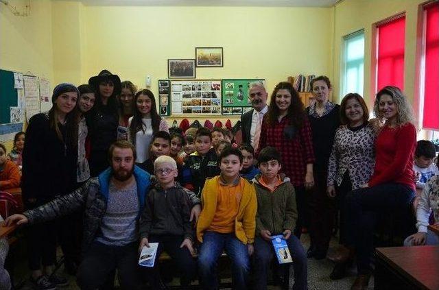 İlkokul Öğrencilerine Medya Okuryazarlığı Hakkında Bilgi Verildi