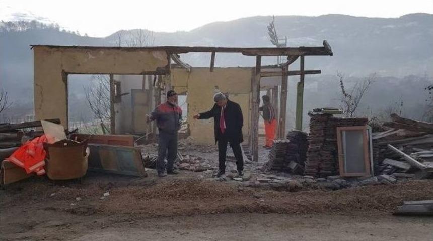 Yığılca&rsquo;da G&ouml;r&uuml;nt&uuml; Kirliliği Yapan Evler Kaldırılıyor