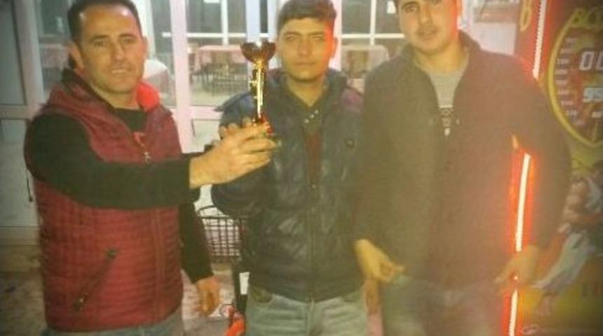 S&ouml;ke&rsquo;nin Ağa&ccedil;lı Mahallesi&rsquo;nde Langırt Turnuvası