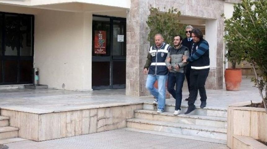 &Ccedil;alıştığı Balık&ccedil;ıyı Soydu, Ka&ccedil;arken Yakalandı