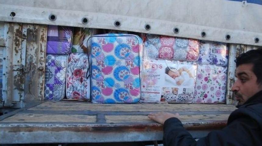 &Ccedil;eyiz Eşyası Taşıyan Kamyona Ka&ccedil;ak Sigara Operasyonu