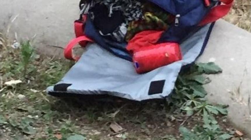 &Ccedil;atışmada &Ouml;ld&uuml;r&uuml;len Kadın Ter&ouml;ristin Bomba Y&uuml;kl&uuml; Sırt &Ccedil;antası Bulundu