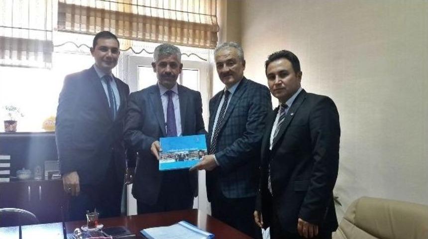 Gsim İl M&uuml;d&uuml;r&uuml; Eğer Sungurlu&rsquo;da Ziyaretlerde Bulundu