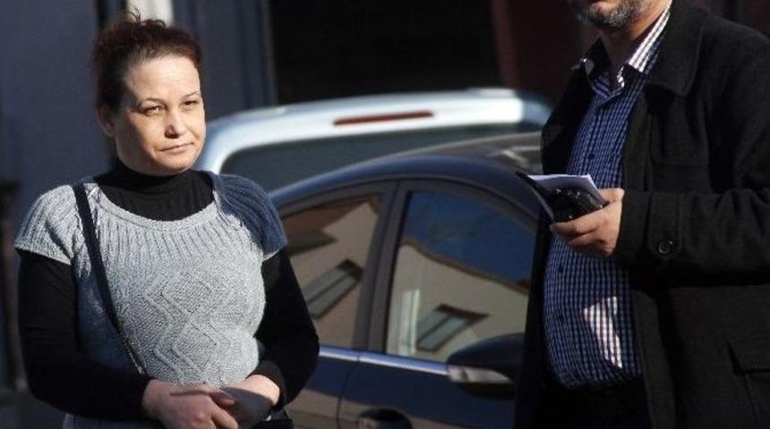 Dolandırıcı Kurbanı Kadın Taksi Parasını Bile &Ouml;deyemedi