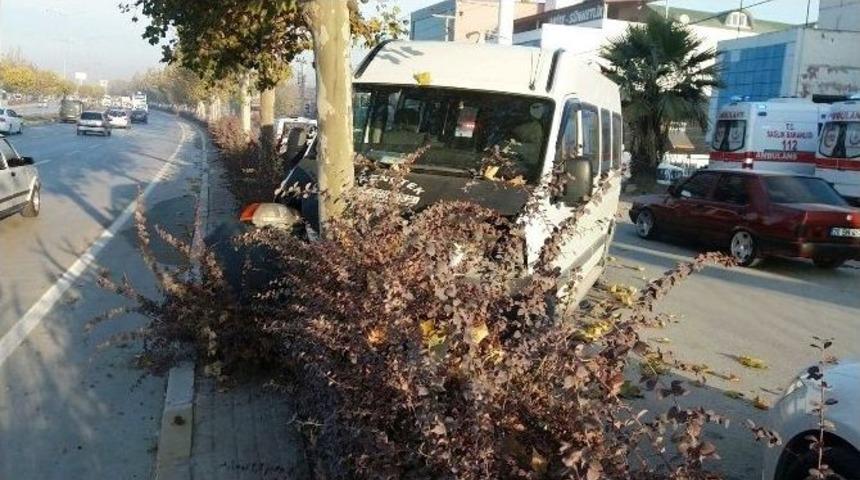 Denizli&rsquo;de Trafik Kazası: 10 Yaralı