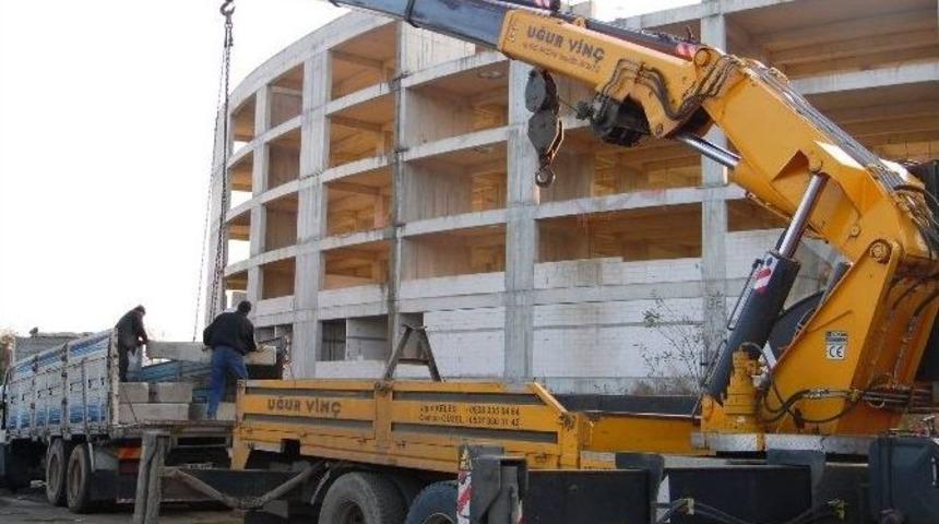 Hastane İnşaatında &Ccedil;alışmalar Yeniden Başladı