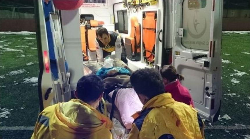 Hava Ambulansı Bin 900 Rakımlı Camili K&ouml;y&uuml;&rsquo;nde Hayat Kurtardı