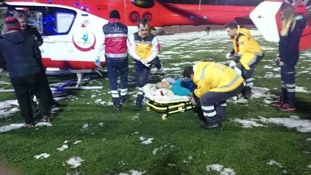 Hava Ambulansı Bin 900 Rakımlı Camili Köyü’nde Hayat Kurtardı