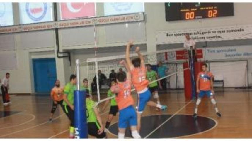 D&uuml;zce Belediyespor Voleybol Takımı Isparta&rsquo;ya Kilitlendi