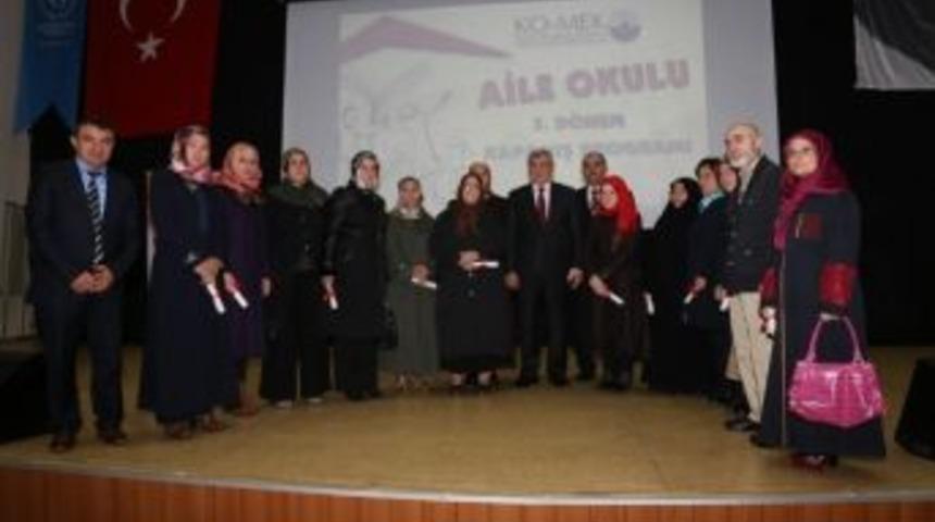 Ko-mek Aile Okulu&rsquo;nda Mezuniyet Sevinci