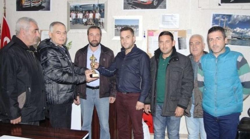 B&uuml;y&uuml;kşehir Toplu Taşıma Aş&rsquo;den Altınova&rsquo;ya Başarı Plaketi