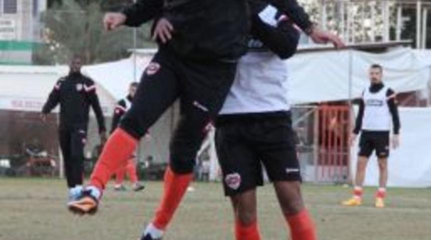 Adanaspor&rsquo;da Hazırlıklar S&uuml;r&uuml;yor