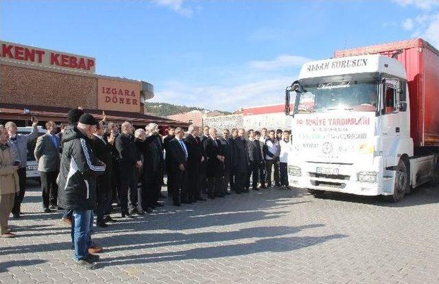 Kütahya’dan Bayırbucak Türkmenleri’ne 8 Tır’lık Yardım