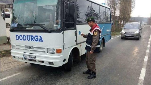 Bozüyük Jandarma Ekiplerinden Kış Lastiği Denetimi