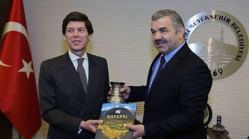 "t&uuml;rkiye Mukayese Edilemez Bir &Uuml;lke"