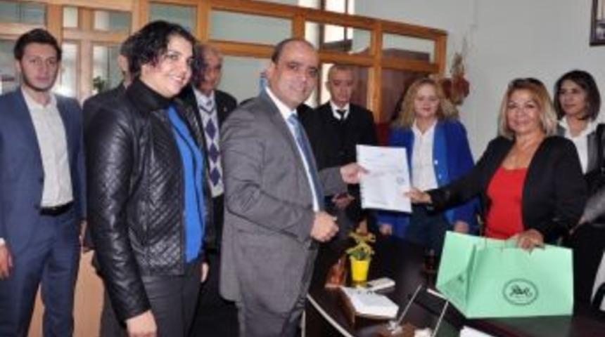 Chp Çukurova İlçe Başkanı Erdoğan Mazbatasını Aldı