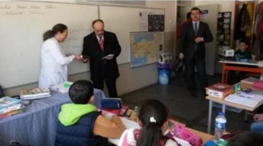 Müftü Çebi, Cumhuriyet İlkokulunu Ziyaret Etti