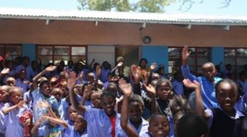 Tika&rsquo;dan Namibya&rsquo;da K&ouml;y Okuluna Bilgisayar Sınıfı