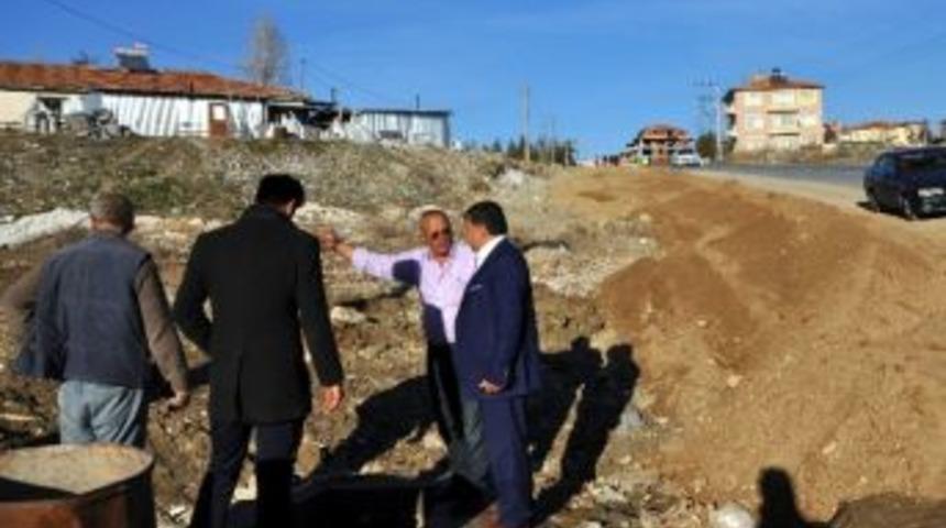 Belediye&rsquo;den Karayollarına Kaldırım