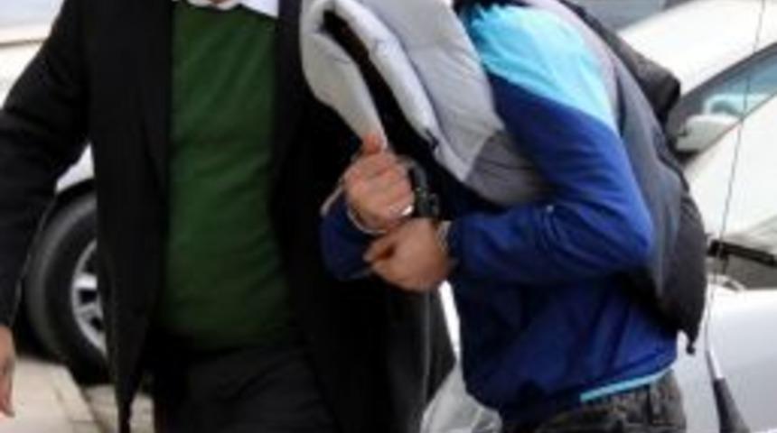 Elle Tacize Tutuklama