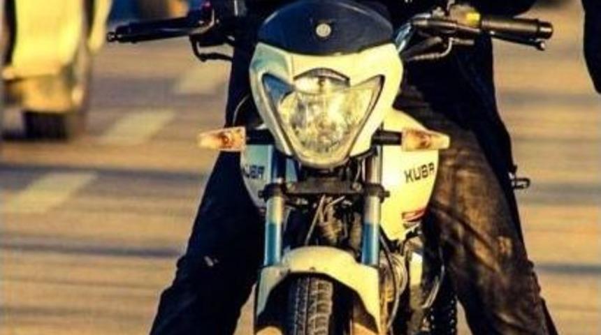 6 G&uuml;n &Ouml;nce Ehliyet Alan Motosikletli Kazada Can Verdi