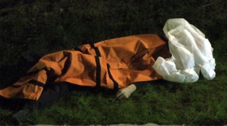 &Uuml;niversite &Ouml;ğrencisi 8. Kattan Atlayarak İntihar Etti