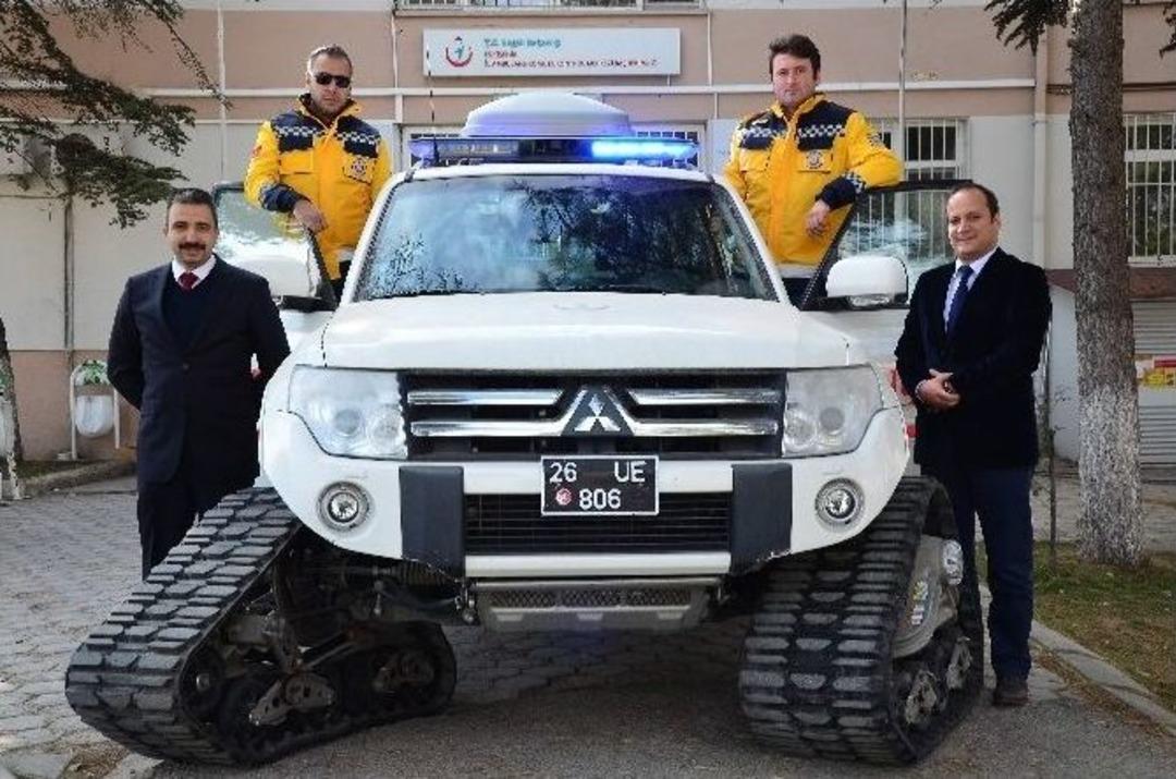 (&ouml;zel Haber) Zorlu Kış Şartlarında Hastaların İmdadına O Yetişiyor